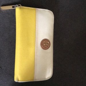Tory Burch wallet
